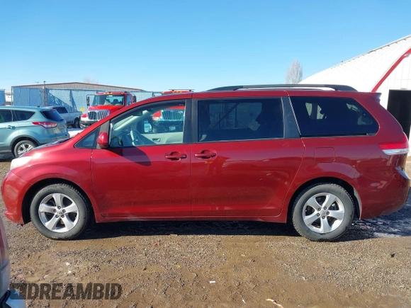 2011 Toyota Sienna LE AAS with VIN 5TDKK3DC6BS104887, listed as a IAAI auction lot 41653933 with 105,141 mi miles and . Bid and sale history available at DreamBid. Image 15.