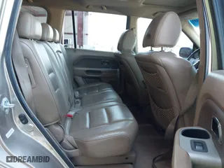 2006 Honda Pilot EX-L with RES with VIN 5FNYF28606B049523, listed as a IAAI auction lot 41736427 with 274,199 mi miles. Bid and sale history available at carsss.com. Image 8.