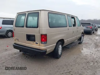 2010 Ford Econoline Passenger XL with VIN 1FMNE1BW5ADA57279, listed as a IAAI auction lot 41036937 with 259,841 mi miles and . Bid and sale history available at DreamBid. Image 4.