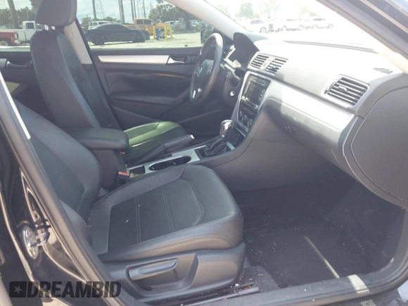 2013 Volkswagen Passat SE with VIN 1VWBP7A30DC043938, listed as a IAAI auction lot 42411446 with 84,822 mi miles and . Bid and sale history available at DreamBid. Image 5.