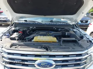 2018 Ford Expedition XLT with VIN 1FMJU1JT3JEA03160, listed as a IAAI auction lot 42288875 with 178,445 mi miles and . Bid and sale history available at DreamBid. Image 10.