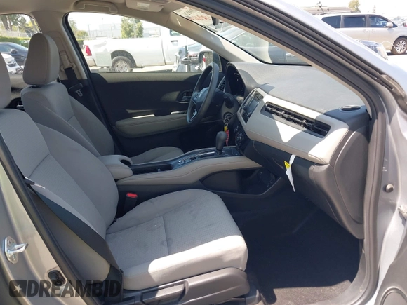2022 Honda HR-V LX with VIN 3CZRU5H36NM702801, listed as a IAAI auction lot 42499026 with 33,415 mi miles and . Bid and sale history available at DreamBid. Image 5.