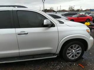 2015 Toyota Sequoia Platinum with VIN 5TDDW5G1XFS119997, listed as a IAAI auction lot 41344111 with 232,028 mi miles and . Bid and sale history available at DreamBid. Image 13.