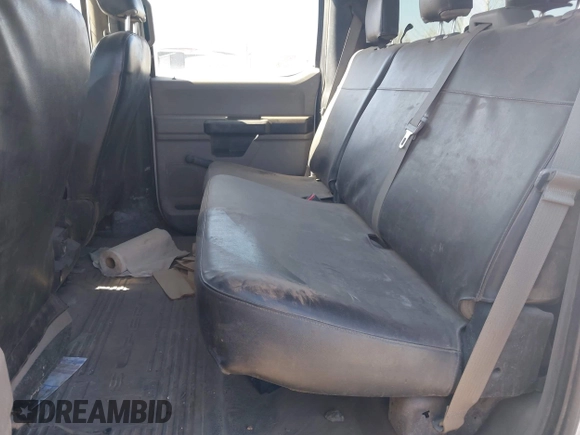 2017 Ford Super Duty F-250 SRW XL with VIN 1FD7W2B69HEC90498, listed as a IAAI auction lot 42032220 with 1 mi miles. Bid and sale history available at carsss.com. Image 8.