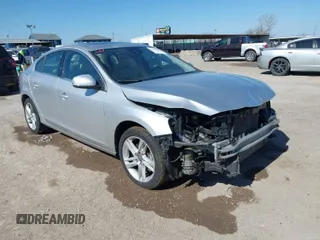 2014 Volvo S60 T5 with VIN YV1612FS3E2290445, listed as a IAAI auction lot 41615450 with 1 mi miles. Bid and sale history available at carsss.com. Image 1.