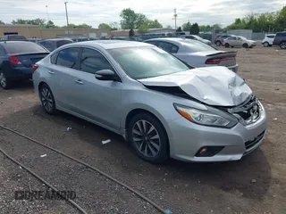 2017 Nissan Altima SV z VIN 1N4AL3AP6HC261285, wystawiony jako IAAI lot #42230150 z przebiegiem 126 537 mil mil oraz . Historia ofert i sprzedaży dostępna na DreamBid. Obrazek 1.