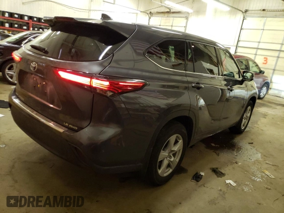 2020 Toyota Highlander LE with VIN 5TDBZRBH5LS005069, listed as a Copart auction lot 38469033 with 25,589 mi miles and . Bid and sale history available at DreamBid. Image 3.