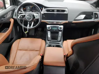 2019 Jaguar I-Pace SE z VIN SADHC2S17K1F71260, wystawiony jako Copart lot #45943904 z przebiegiem 33 807 mil mil oraz . Historia ofert i sprzedaży dostępna na DreamBid. Obrazek 8.