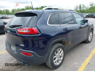 2016 Jeep Cherokee Latitude z VIN 1C4PJMCB2GW145287, wystawiony jako IAAI lot #42302969 z przebiegiem 124 974 mil mil oraz . Historia ofert i sprzedaży dostępna na DreamBid. Obrazek 4.
