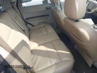 2008 Ford Escape XLT с VIN 1FMCU93108KE60815, выставлен на аукционе IAAI как лот 42504139 с пробегом 138 911 миль миль и . История ставок и продаж доступна на DreamBid. Изображение 8.