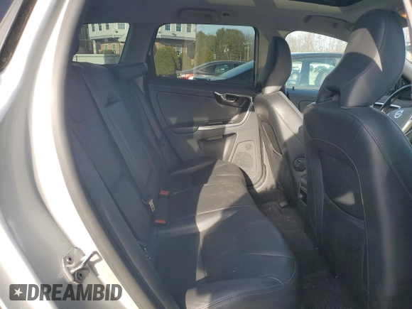 2015 Volvo XC60 с VIN YV4902RD8F2617701, выставлен на аукционе Copart как лот 48514665 с пробегом 116 569 миль миль и Чистый • Clean title. История ставок и продаж доступна на DreamBid. Изображение 11.