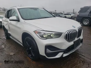 2020 BMW X1 xDrive28i with VIN WBXJG9C00L5P50833, listed as a Copart auction lot 37547123 with 37,039 mi miles. Bid and sale history available at carsss.com. Image 4.