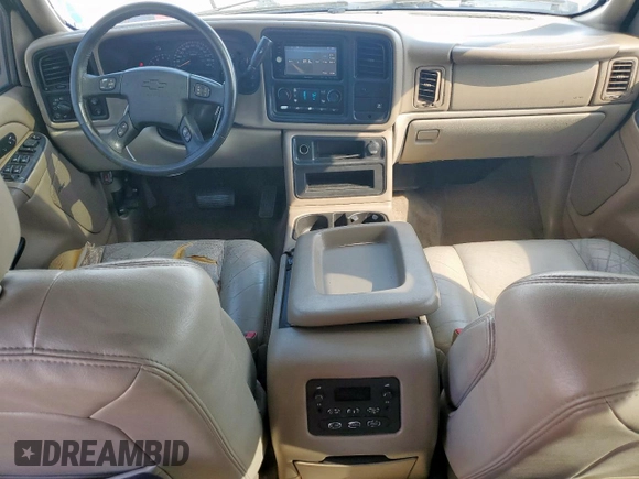 2004 Chevrolet Tahoe LS z VIN 1GNEC13Z74R212156, wystawiony jako Copart lot #54797605 z przebiegiem 201 902 mil mil oraz Szkoda całkowita • Salvage title. Historia ofert i sprzedaży dostępna na DreamBid. Obrazek 8.
