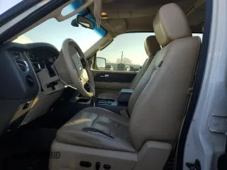 2008 Ford Expedition Max SSV with VIN 1FMFK15528LA74797, listed as a Copart auction lot 43156235 with 235,793 mi miles and Salvage title. Bid and sale history available at DreamBid. Image 7.