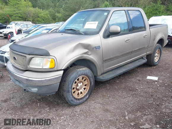 2003 Ford F-150 XLT with VIN 1FTRW08L63KD06455, listed as a IAAI auction lot 41988549 with 138,168 mi miles. Bid and sale history available at carsss.com. Image 2.
