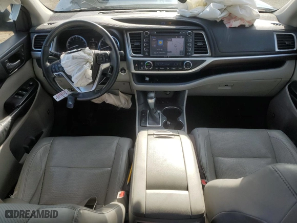 2014 Toyota Highlander Limited with VIN 5TDDKRFH9ES011984, listed as a Copart auction lot 51773845 with 104,857 mi miles and Salvage Title. Bid and sale history available at carsss.com. Image 8.