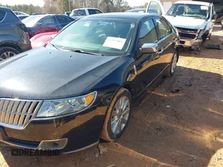 2011 Lincoln MKZ with VIN 3LNHL2GC9BR760335, listed as a IAAI auction lot 41587081 with 178,192 mi miles and . Bid and sale history available at carsss.com. Image 2.