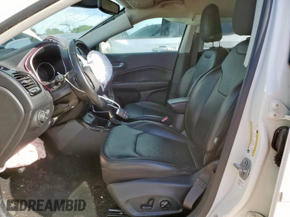 2020 Jeep Compass Limited z VIN 3C4NJCCB4LT122675, wystawiony jako Copart lot #57493495 z przebiegiem 71 533 mil mil oraz Czysty tytuł • Clean title. Historia ofert i sprzedaży dostępna na DreamBid. Obrazek 7.