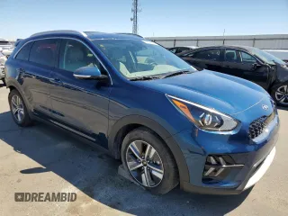 2020 Kia Niro EX Premium with VIN KNDCE3LC5L5400035, listed as a Copart auction lot 67534224 with 27,212 mi miles and Salvage Title. Bid and sale history available at carsss.com. Image 4.