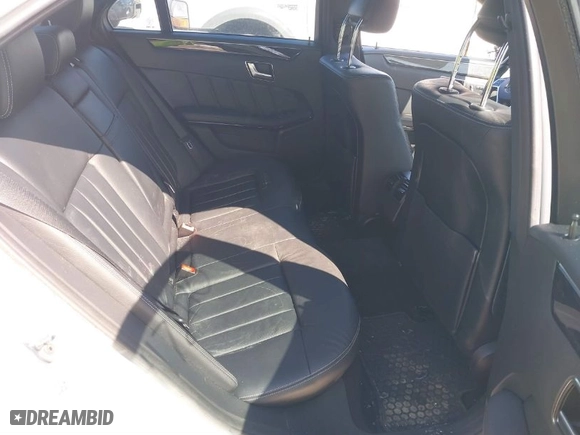 2015 Mercedes-Benz E-Class E 350 Luxury with VIN WDDHF8JB7FB090296, listed as a IAAI auction lot 41728470 with 104,738 mi miles. Bid and sale history available at carsss.com. Image 8.
