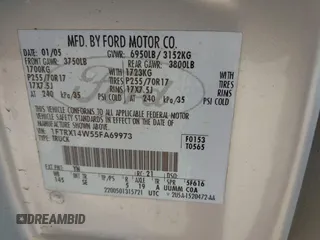 2005 Ford F-150 STX with VIN 1FTRX14W55FA69973, listed as a IAAI auction lot 42080948 with 250,000 mi miles and . Bid and sale history available at carsss.com. Image 9.