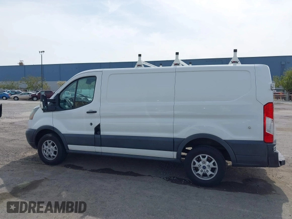 2016 Ford Transit z VIN 1FTYR1YG9GKA12565, wystawiony jako IAAI lot #41969936 z przebiegiem 192 933 mil mil oraz . Historia ofert i sprzedaży dostępna na DreamBid. Obrazek 14.