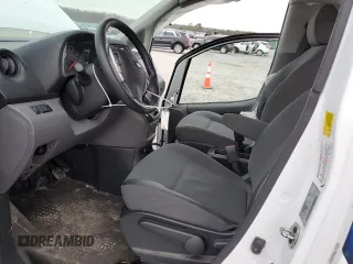 2021 Nissan NV200 SV z VIN 3N6CM0KNXMK705491, wystawiony jako Copart lot #43706585 z przebiegiem 53 507 mil mil oraz Szkoda całkowita • Salvage title. Historia ofert i sprzedaży dostępna na DreamBid. Obrazek 7.