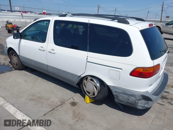 1998 Toyota Sienna LE with VIN 4T3ZF13C2WU066460, listed as a IAAI auction lot 42088006 with 169,014 mi miles and . Bid and sale history available at DreamBid. Image 3.