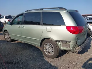 2008 Toyota Sienna XLE z VIN 5TDZK22C38S173380, wystawiony jako IAAI lot #42221554 z przebiegiem 227 418 mil mil oraz . Historia ofert i sprzedaży dostępna na DreamBid. Obrazek 3.