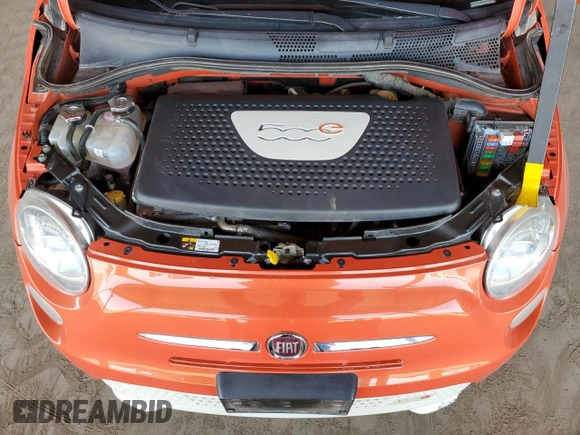 2015 FIAT 500e with VIN 3C3CFFGE6FT507288, listed as a Copart auction lot 61210945 with 47,512 mi miles and Clean title. Bid and sale history available at DreamBid. Image 11.
