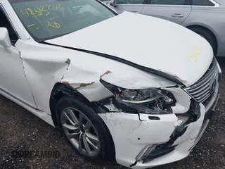 2014 Lexus LS 460 с VIN JTHCL5EF5E5020848, выставлен на аукционе IAAI как лот 42192746 с пробегом 115 766 миль миль и . История ставок и продаж доступна на DreamBid. Изображение 6.
