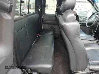 2007 Ford F-250 XL z VIN 1FTSX21P47EA00088, wystawiony jako Copart lot #54411125 z przebiegiem 68 931 mil mil oraz Szkoda całkowita • Salvage title. Historia ofert i sprzedaży dostępna na DreamBid. Obrazek 10.