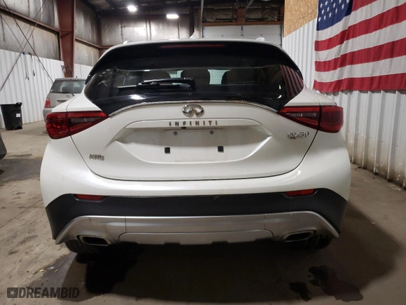 2017 Infiniti QX30 Luxury with VIN SJKCH5CR4HA038346, listed as a Copart auction lot 44990635 with 65,391 mi miles and Salvage Title. Bid and sale history available at carsss.com. Image 6.