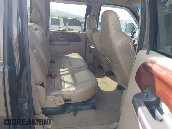 2007 Ford F-250 XL with VIN 1FTSW21P07EA33334, listed as a IAAI auction lot 42135533 with 246,545 mi miles and . Bid and sale history available at DreamBid. Image 8.