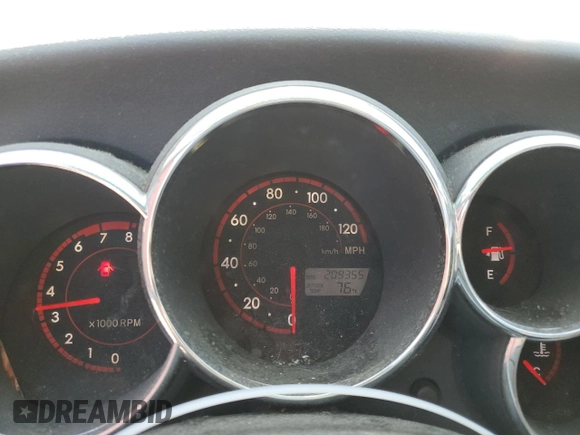 2006 Pontiac Vibe with VIN 5Y2SL65826Z411809, listed as a Copart auction lot 75931034 with 209,355 mi miles and Salvage Title. Bid and sale history available at carsss.com. Image 9.