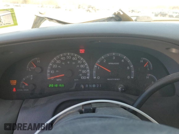 2002 Ford F-150 XLT with VIN 1FTRW08L62KB73629, listed as a Copart auction lot 83571304 with 201,816 mi miles and Salvage Title. Bid and sale history available at carsss.com. Image 9.