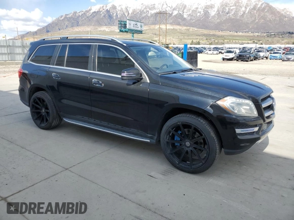 2013 Mercedes-Benz GL 450 z VIN 4JGDF7CE0DA251791, wystawiony jako Copart lot #51180575 z przebiegiem 175 989 mil mil oraz Szkoda całkowita • Salvage title. Historia ofert i sprzedaży dostępna na DreamBid. Obrazek 4.