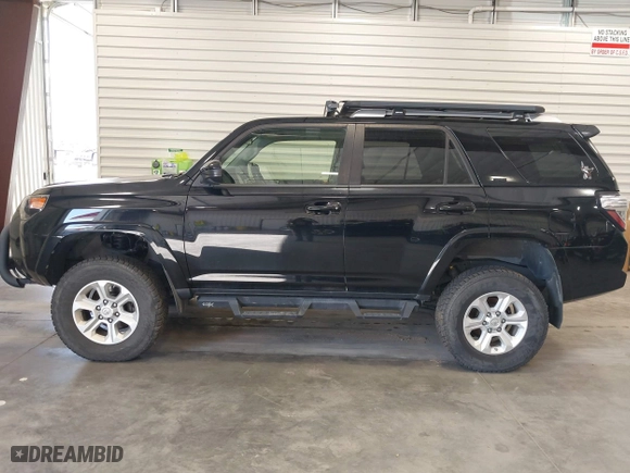 2017 Toyota 4Runner SR5 with VIN JTEBU5JR3H5412625, listed as a IAAI auction lot 41890217 with 34,717 mi miles. Bid and sale history available at carsss.com. Image 14.