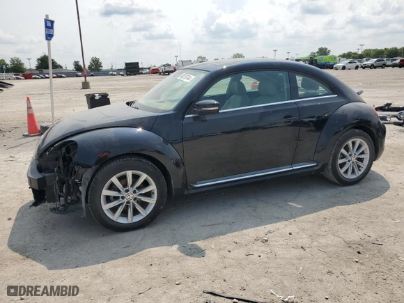2018 Volkswagen Beetle SE with VIN 3VWJD7AT1JM727699, listed as a Copart auction lot 64078744 with 44,129 mi miles and Salvage Title. Bid and sale history available at carsss.com. Image 1.