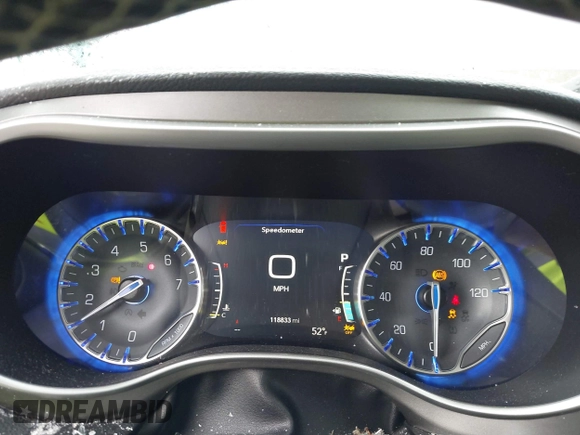 2021 Chrysler Pacifica Touring L with VIN 2C4RC1BG3MR542543, listed as a IAAI auction lot 41657073 with 118,833 mi miles and . Bid and sale history available at DreamBid. Image 7.