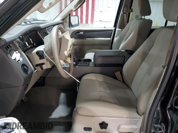 2008 Ford Expedition SSV с VIN 1FMFU15548LA15101, выставлен на аукционе Copart как лот 60563675 с пробегом 54 719 миль миль и Списание • Salvage title. История ставок и продаж доступна на DreamBid. Изображение 7.