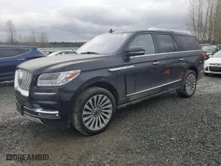 2019 Lincoln Navigator L Reserve with VIN 5LMJJ3LT1KEL15753, listed as a Copart auction lot 49267085 with 59,916 mi miles and Salvage Title. Bid and sale history available at carsss.com. Image 1.