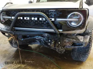 2022 Ford Bronco with VIN 1FMDE5CP3NLB40814, listed as a IAAI auction lot 41578527 with 13,791 mi miles and . Bid and sale history available at DreamBid. Image 6.