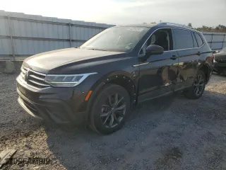 2022 Volkswagen Tiguan SE with VIN 3VV2B7AX9NM161654, listed as a Copart auction lot 48388295 with 51,585 mi miles and Salvage Title. Bid and sale history available at carsss.com. Image 1.