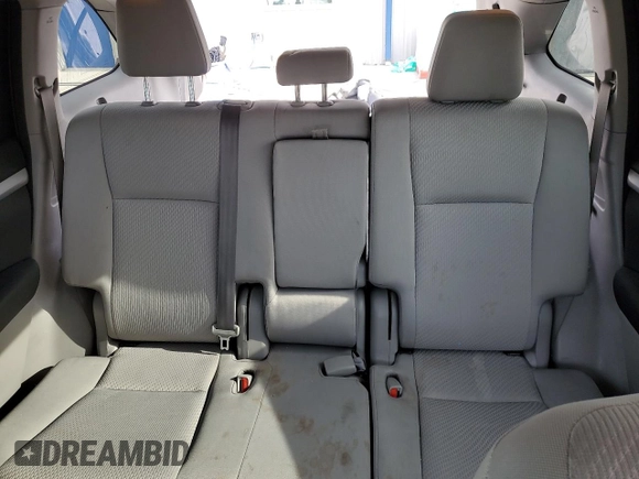 2017 Toyota Highlander LE with VIN 5TDBZRFH0HS396813, listed as a Copart auction lot 60111765 with 101,782 mi miles and Salvage title. Bid and sale history available at DreamBid. Image 10.