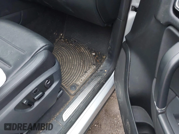 2017 Volkswagen Touareg Wolfsburg Edition с VIN WVGRF7BP3HD004486, выставлен на аукционе IAAI как лот 41759564 с пробегом 90 722 миль миль и . История ставок и продаж доступна на DreamBid. Изображение 5.
