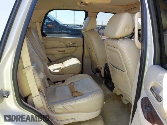 2007 Cadillac Escalade with VIN 1GYFK63847R271121, listed as a IAAI auction lot 42199097 with 138,528 mi miles and . Bid and sale history available at DreamBid. Image 8.