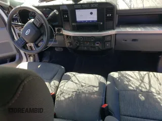 2023 Ford F-350 с VIN 1FT8X3BA8PED14174, выставлен на аукционе Copart как лот 49253055 с пробегом 18 153 миль миль и Списание • Salvage title. История ставок и продаж доступна на DreamBid. Изображение 8.