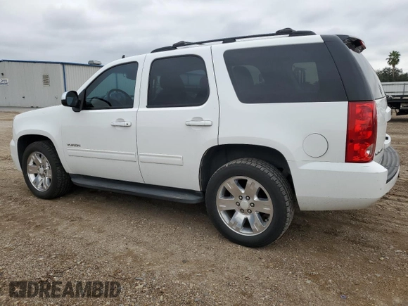 2013 GMC Yukon SLE with VIN 1GKS1AE04DR205296, listed as a Copart auction lot 83853164 with 111,408 mi miles and Salvage Title. Bid and sale history available at carsss.com. Image 2.