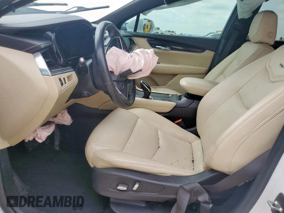 2018 Cadillac XT5 FWD with VIN 1GYKNARS8JZ161546, listed as a Copart auction lot 59213935 with 164,733 mi miles and Salvage title. Bid and sale history available at DreamBid. Image 7.